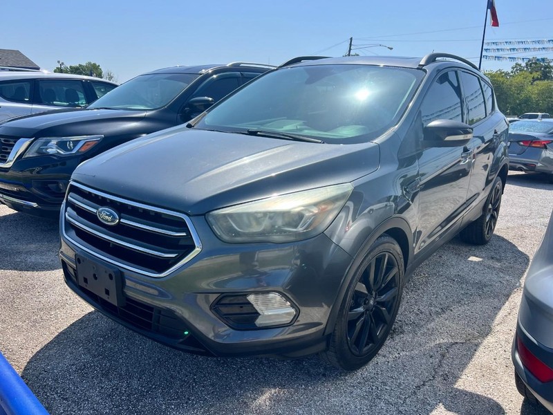 Ford Escape Vehicle Image 02