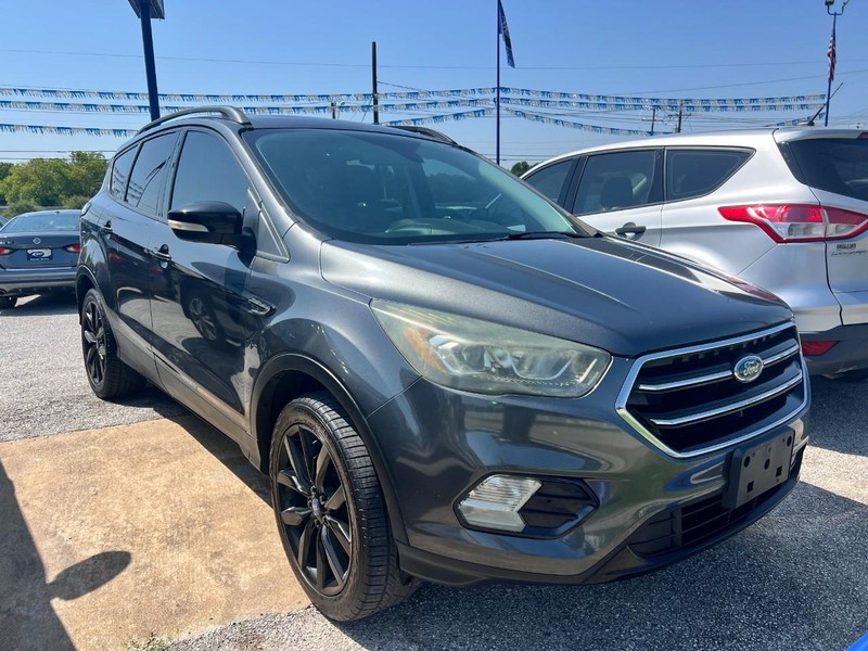 Ford Escape Vehicle Image 03