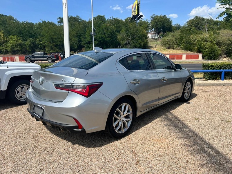 Acura ILX Vehicle Image 04
