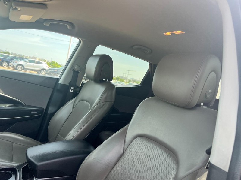 Hyundai Santa Fe Sport Vehicle Image 06