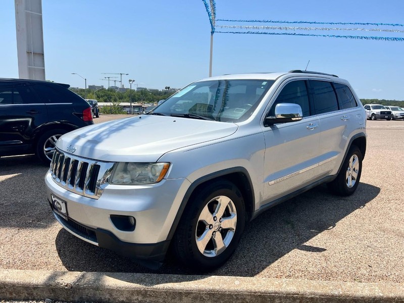 Jeep Grand Cherokee Vehicle Image 02