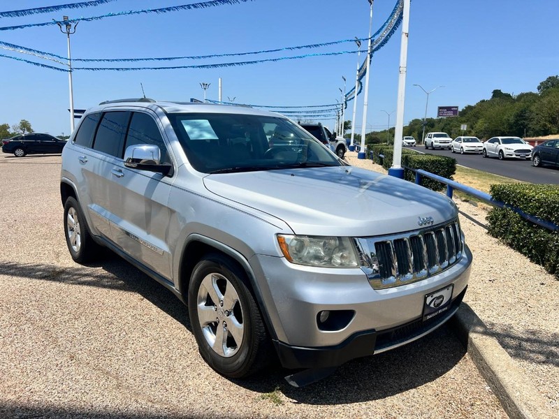Jeep Grand Cherokee Vehicle Image 03