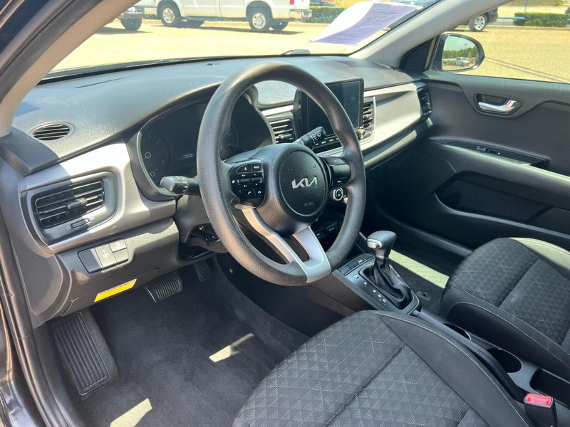Kia Rio Vehicle Image 05