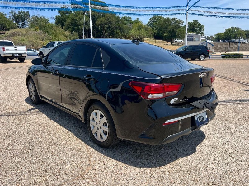 Kia Rio Vehicle Image 07