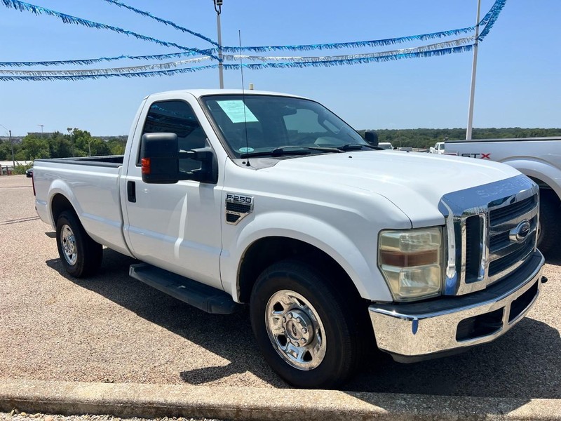 Ford Super Duty F-250 SRW Vehicle Image 03