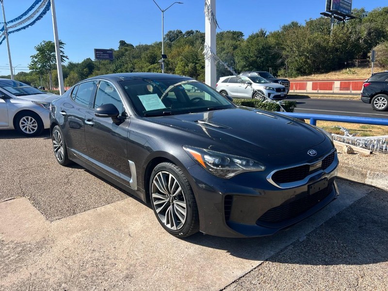 Kia Stinger Vehicle Image 03