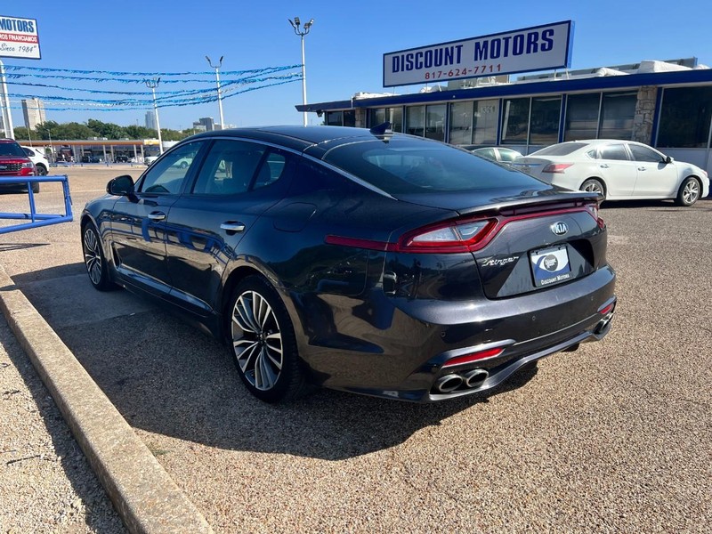 Kia Stinger Vehicle Image 07