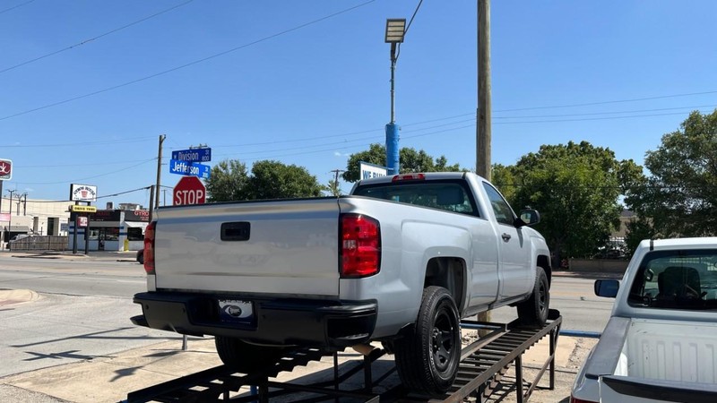 Chevrolet Silverado 1500 Vehicle Image 04