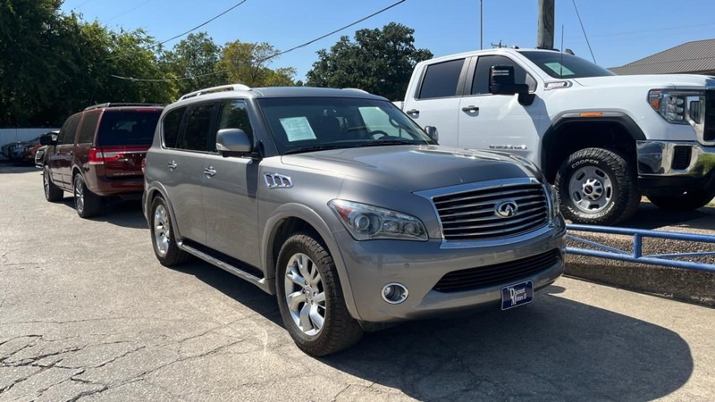 INFINITI QX56 Vehicle Image 03
