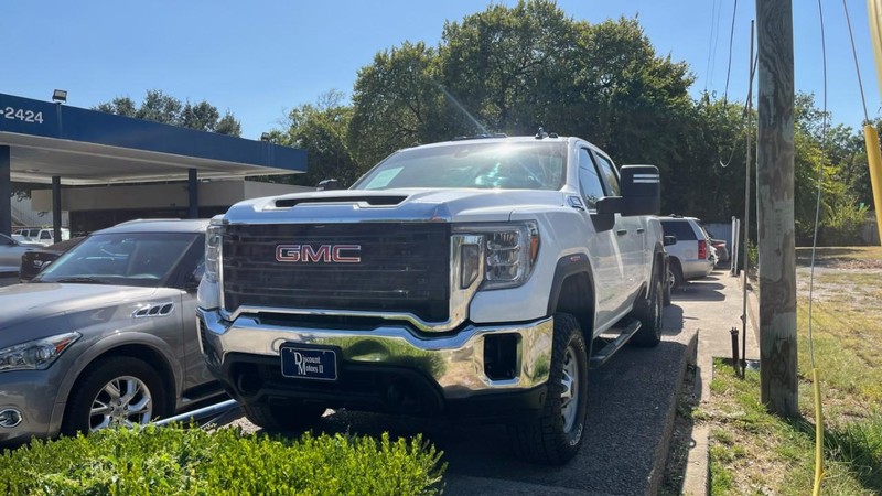 GMC Sierra 2500HD Vehicle Image 02