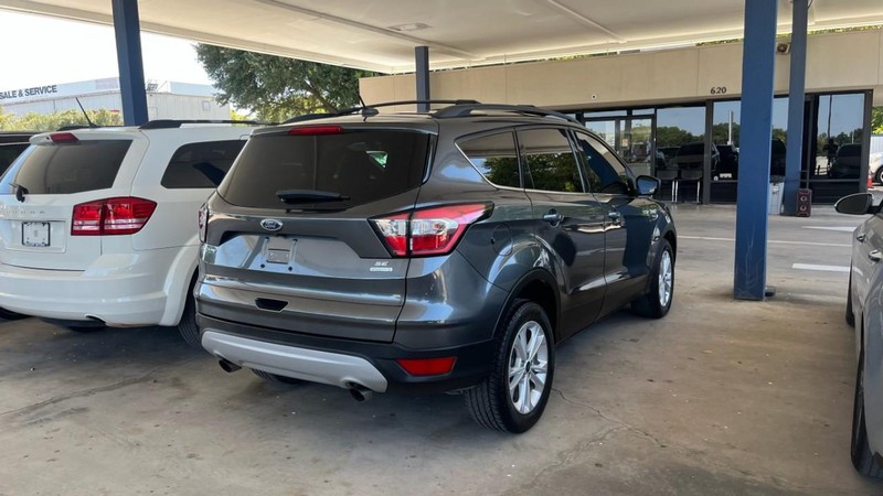 Ford Escape Vehicle Image 04
