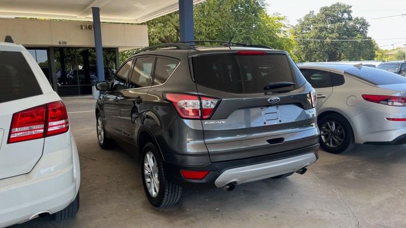Ford Escape Vehicle Image 07