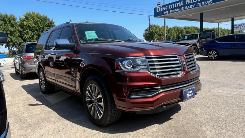 Lincoln Navigator Vehicle Image 03