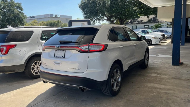 Ford Edge Vehicle Image 04