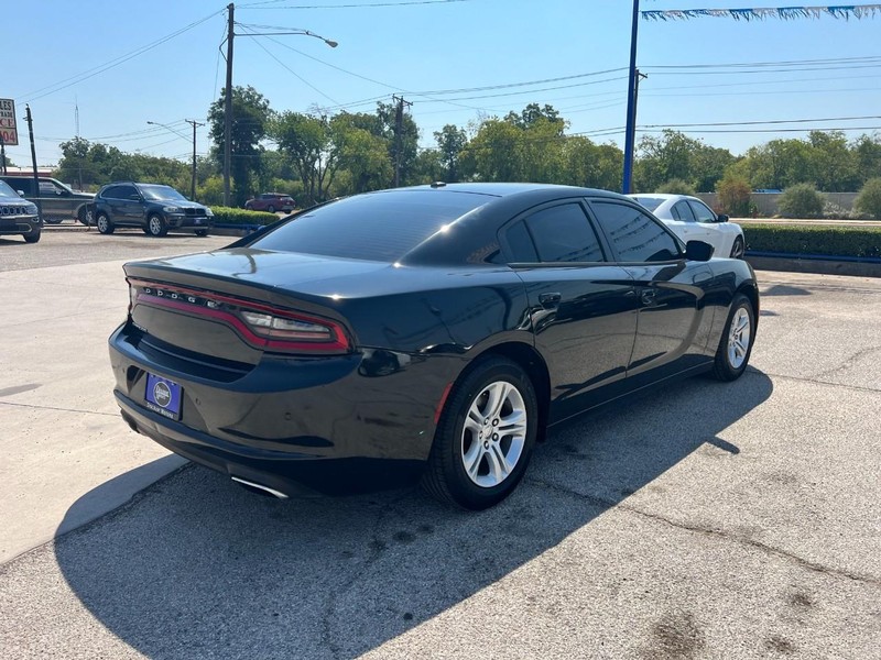 Dodge Charger Vehicle Image 04