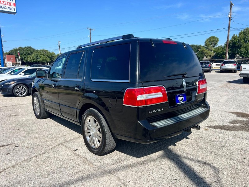 Lincoln Navigator Vehicle Image 05