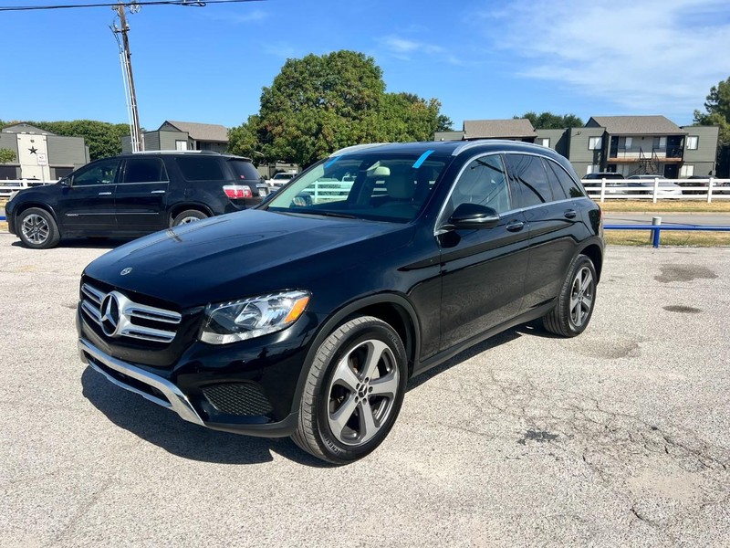 Mercedes-Benz GLC Vehicle Image 02