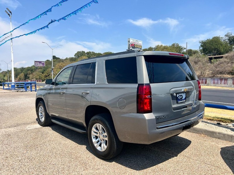 Chevrolet Tahoe Vehicle Image 04