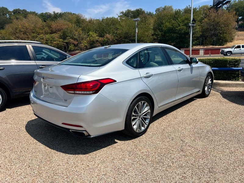 Genesis G80 Vehicle Image 03