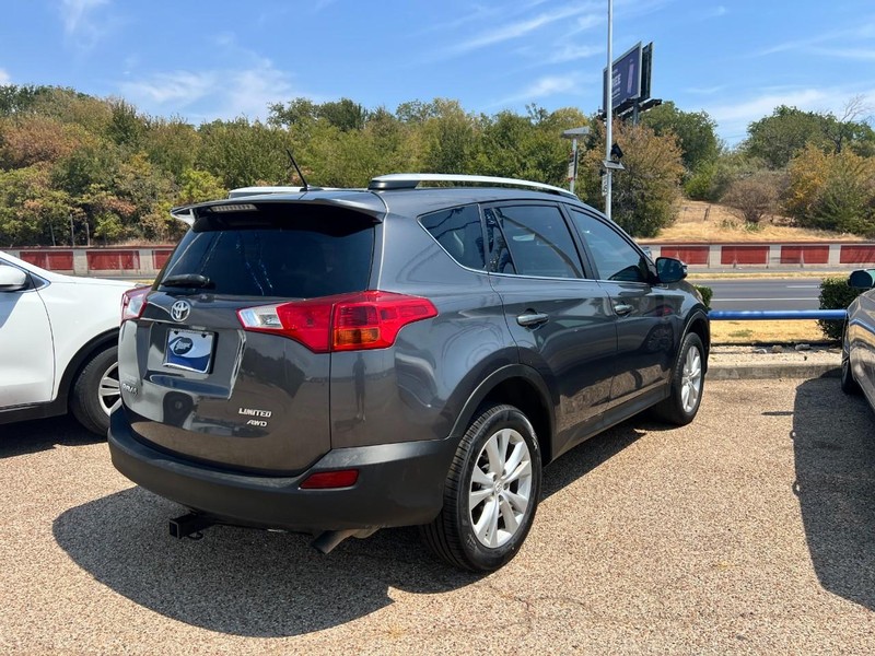 Toyota RAV4 Vehicle Image 04
