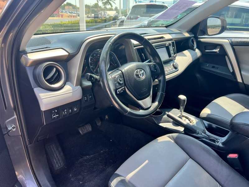 Toyota RAV4 Vehicle Image 06