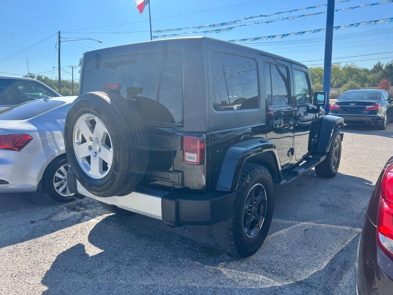 Jeep Wrangler Unlimited Vehicle Image 04