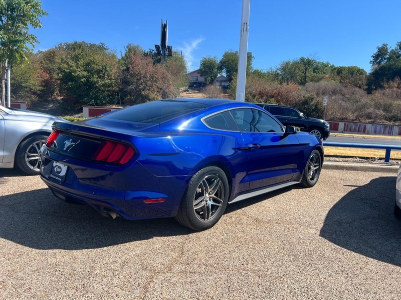Ford Mustang Vehicle Image 04
