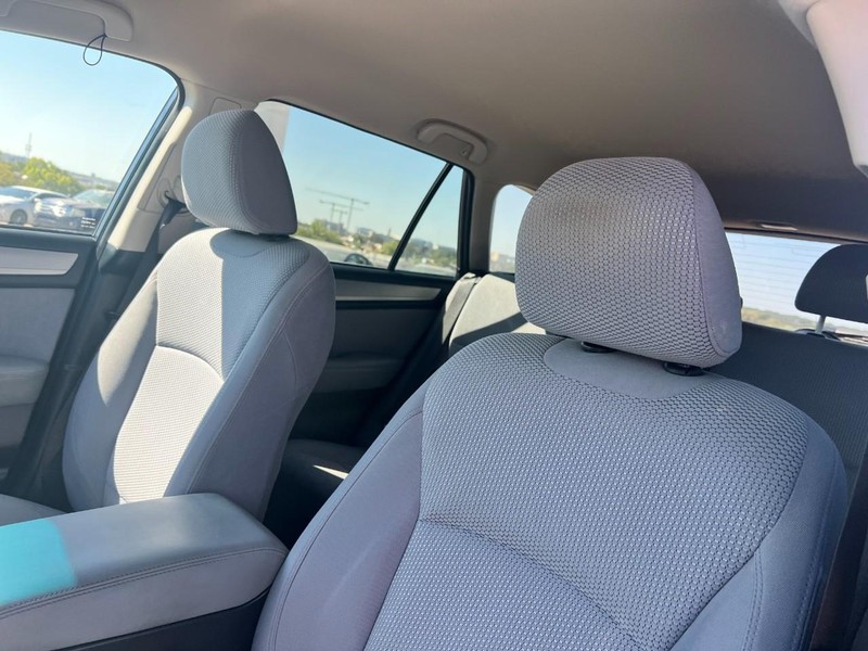 Subaru Outback Vehicle Image 06
