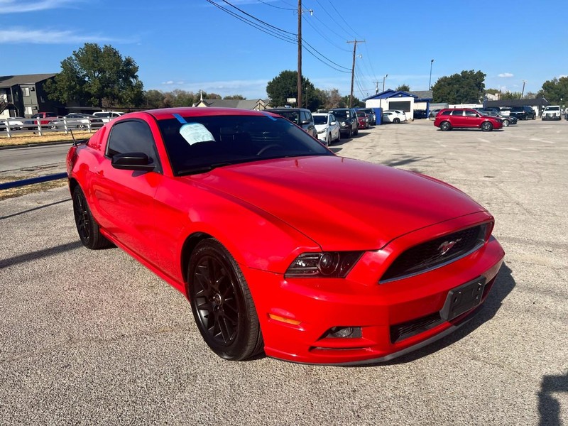 Ford Mustang Vehicle Image 03