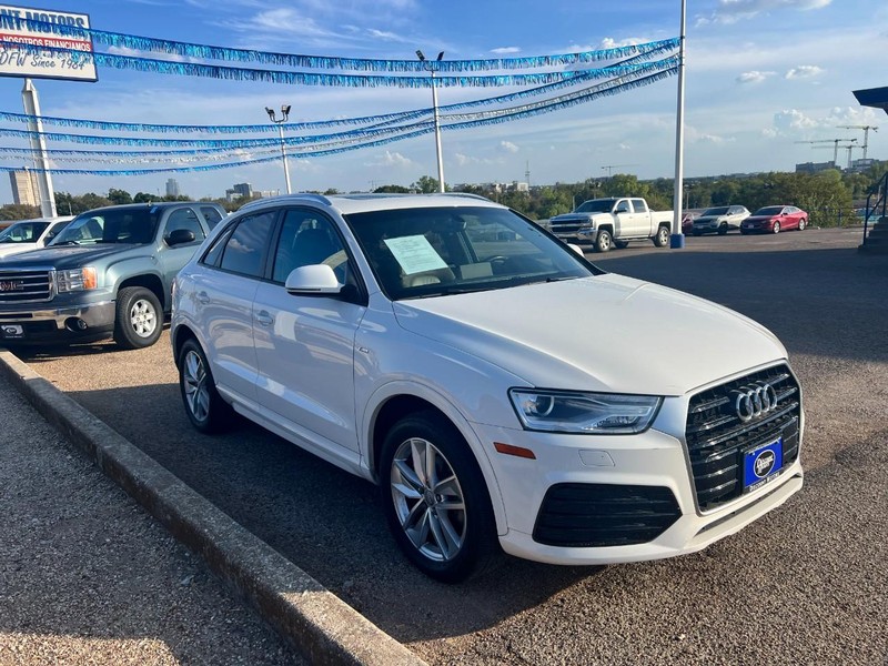 Audi Q3 Vehicle Image 03