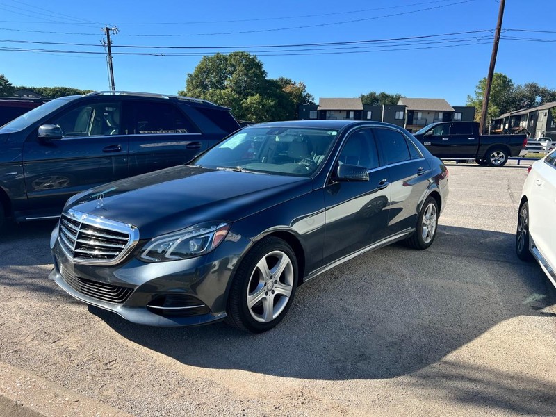 Mercedes-Benz E-Class Vehicle Image 02
