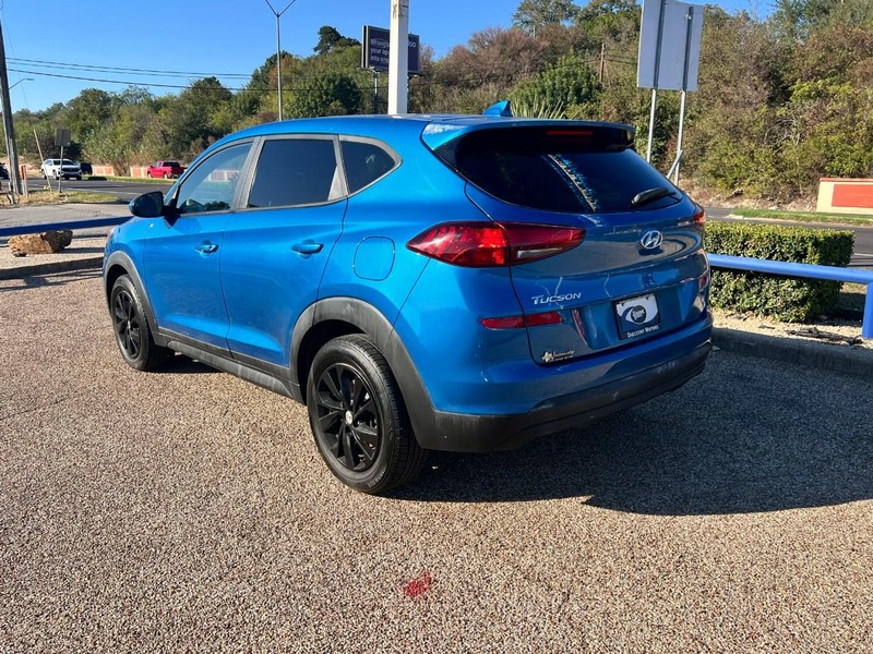 Hyundai Tucson Vehicle Image 05