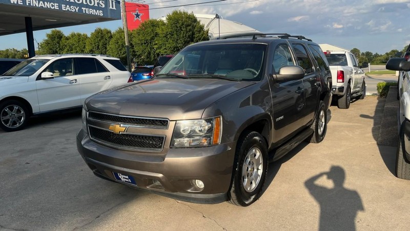 Chevrolet Tahoe Vehicle Image 02