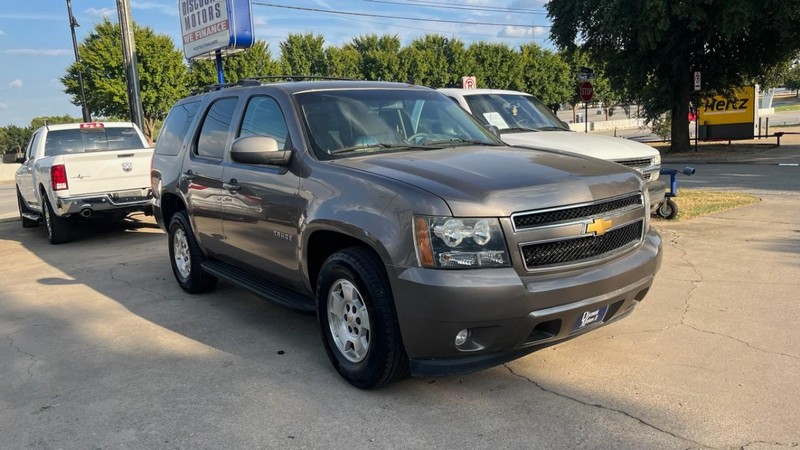 Chevrolet Tahoe Vehicle Image 03