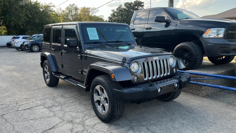 Jeep Wrangler Unlimited Vehicle Image 03