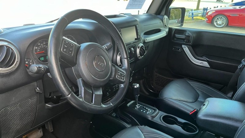 Jeep Wrangler Unlimited Vehicle Image 05