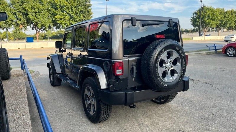 Jeep Wrangler Unlimited Vehicle Image 07
