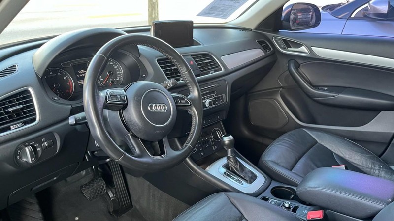 Audi Q3 Vehicle Image 05