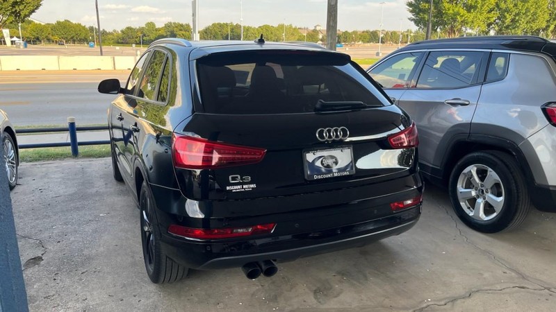 Audi Q3 Vehicle Image 07