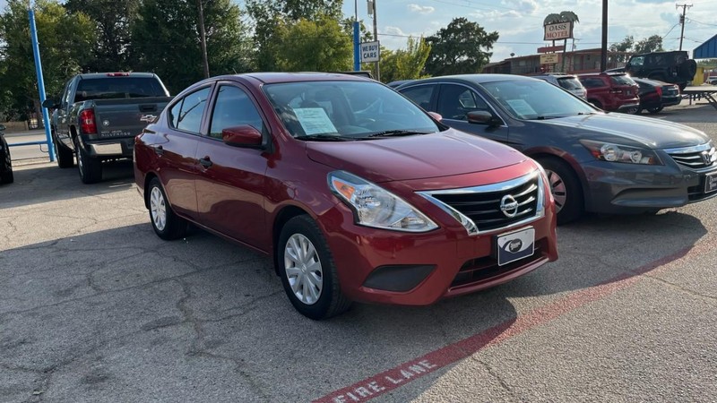 Nissan Versa Sedan Vehicle Image 03