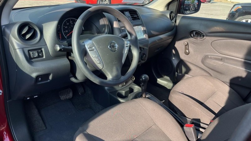 Nissan Versa Sedan Vehicle Image 05