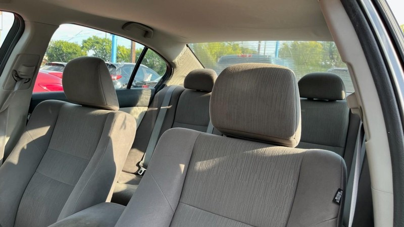 Honda Accord Sedan Vehicle Image 06