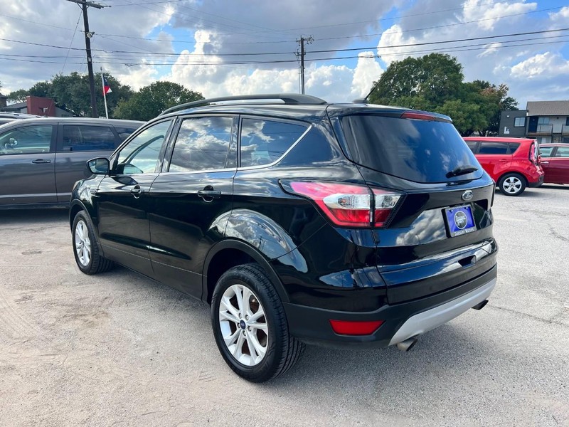 Ford Escape Vehicle Image 07