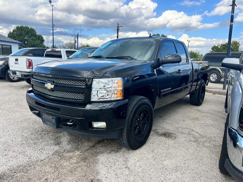 Chevrolet Silverado 1500 Vehicle Image 02