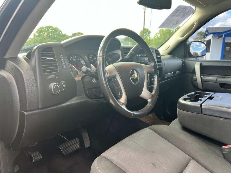 Chevrolet Silverado 1500 Vehicle Image 05