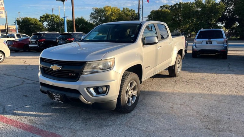 Chevrolet Colorado Vehicle Image 02