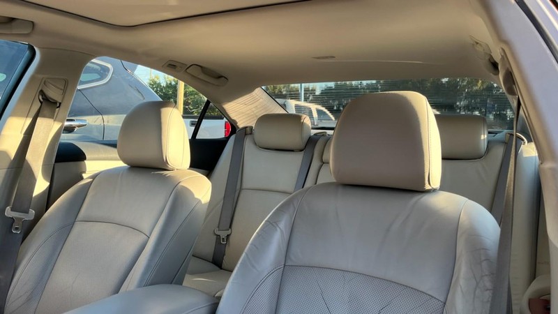 Lexus ES 350 Vehicle Image 06