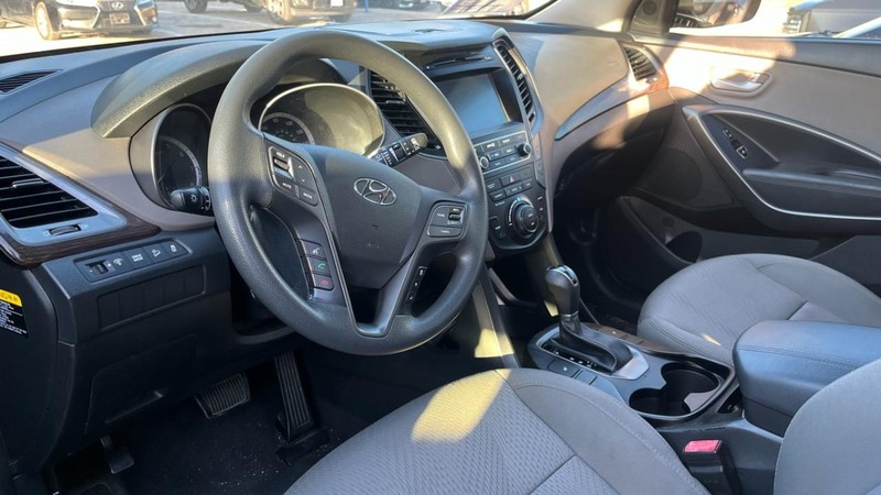 Hyundai Santa Fe Sport Vehicle Image 07