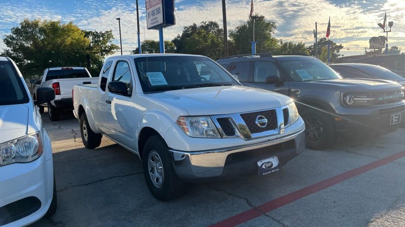 Nissan Frontier Vehicle Image 03