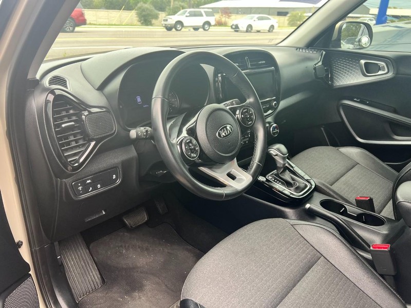 Kia Soul Vehicle Image 06